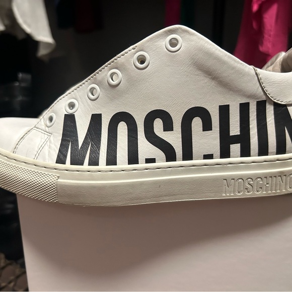Moschino White Sneakers with Minimalist Design and Sporty Style. No shoe laces. - Picture 3 of 7